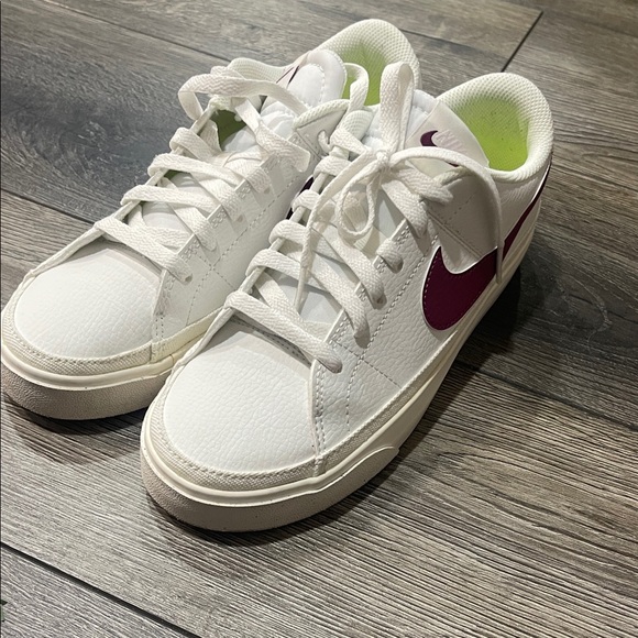 Nike Women's White and Maroon Sneakers - Picture 2 of 3